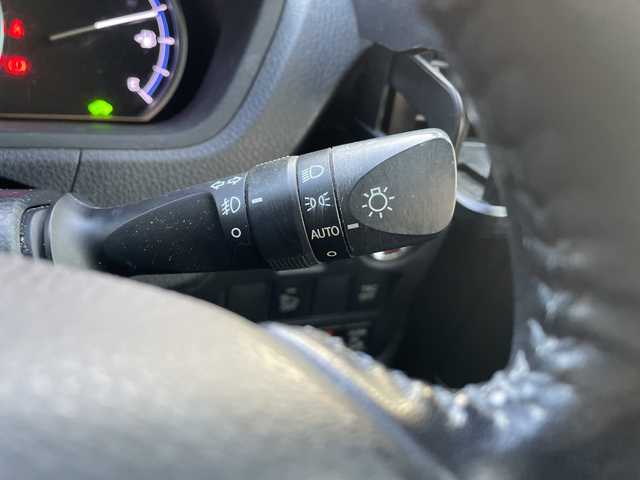 トヨタ エスクァイア ハイブリッド 茨城県 2015(平27)年 14.8万km ホワイトパールクリスタルシャイン ワンオーナー/純正SDナビ/FM/AM/CD/DVD/SD/フルセグTV/Bluetooth接続/レザーシート/アラウンドビューモニター/ALPINE製フリップダウンモニター/TRDエアロパーツ/両側電動スライドドア/シートヒーター（D＋N席）/ワイヤレス充電器/ドライブレコーダー/ビルトインETC/保証書/取扱説明書