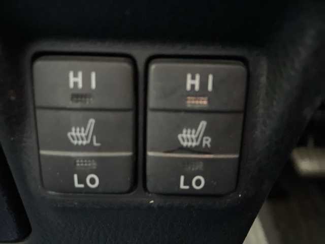 トヨタ エスクァイア ハイブリッド 茨城県 2015(平27)年 14.8万km ホワイトパールクリスタルシャイン ワンオーナー/純正SDナビ/FM/AM/CD/DVD/SD/フルセグTV/Bluetooth接続/レザーシート/アラウンドビューモニター/ALPINE製フリップダウンモニター/TRDエアロパーツ/両側電動スライドドア/シートヒーター（D＋N席）/ワイヤレス充電器/ドライブレコーダー/ビルトインETC/保証書/取扱説明書