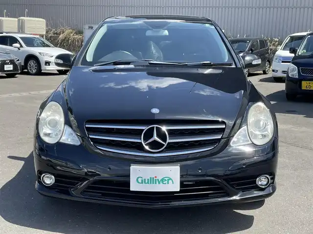 メルセデス・ベンツ Ｒ３５０ 4MATIC 道央・札幌 2009(平21)年 6.2万km オブシディアンブラック サンルーフ開閉不良/サンルーフ/純正ナビ/ワンセグTV/CD/DVD/バックカメラ/本革シート/パワーシート/シートヒーター/シートメモリー/パワーバックドア/コーナーセンサー/クルーズコントロール/HIDヘッドライト/フォグランプ/社外17インチアルミホイール/純正19インチアルミホイール夏タイヤ積み込み/リモコンキー2本/ETC