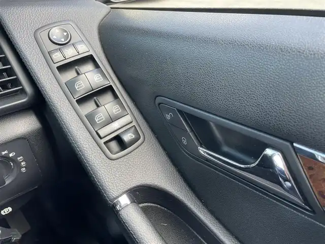 メルセデス・ベンツ Ｒ３５０ 4MATIC 道央・札幌 2009(平21)年 6.2万km オブシディアンブラック サンルーフ開閉不良/サンルーフ/純正ナビ/ワンセグTV/CD/DVD/バックカメラ/本革シート/パワーシート/シートヒーター/シートメモリー/パワーバックドア/コーナーセンサー/クルーズコントロール/HIDヘッドライト/フォグランプ/社外17インチアルミホイール/純正19インチアルミホイール夏タイヤ積み込み/リモコンキー2本/ETC