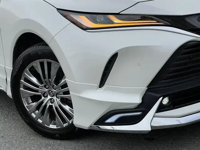 トヨタ ハリアー Z レザーパッケージ 京都府 2020(令2)年 4.6万km ホワイトパールクリスタルシャイン  モデリスタエアロキット(フロントLED付き)/ トヨタセーフティセンス/ 黒レザーシート/・　D/N席パワーシート/・　D/N席シートヒーター・エアーシート/・　D席メモリーシート/ 12.3インチディスプレイオーディオ/・　JBLプレミアムサウンドシステム/・　ナビキット/・　フルセグ/BTオーディオ/・　バックカメラ/・　USB接続/ ビルトインETC2.0/ 前後ドラレコ/ 社外レーダー/ デジタルインナーミラー/ ヘッドアップディスプレイ/ ハンドルヒーター/ パワーバックドア/ 左右独立オートエアコン/ 電動パーキング/ クリアランスソナー/ 純正19インチアルミホイール/ 純正フロアマット/ ドアバイザー/ 車両取説/ 新車時保証書