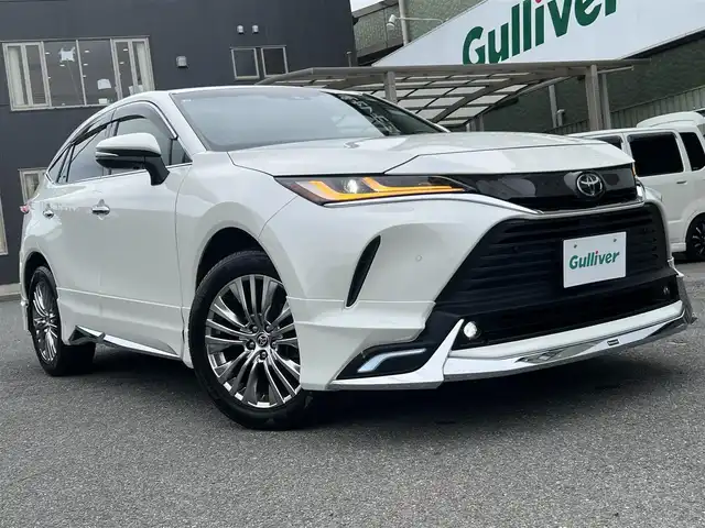 トヨタ ハリアー Z レザーパッケージ 京都府 2020(令2)年 4.6万km ホワイトパールクリスタルシャイン  モデリスタエアロキット(フロントLED付き)/ トヨタセーフティセンス/ 黒レザーシート/・　D/N席パワーシート/・　D/N席シートヒーター・エアーシート/・　D席メモリーシート/ 12.3インチディスプレイオーディオ/・　JBLプレミアムサウンドシステム/・　ナビキット/・　フルセグ/BTオーディオ/・　バックカメラ/・　USB接続/ ビルトインETC2.0/ 前後ドラレコ/ 社外レーダー/ デジタルインナーミラー/ ヘッドアップディスプレイ/ ハンドルヒーター/ パワーバックドア/ 左右独立オートエアコン/ 電動パーキング/ クリアランスソナー/ 純正19インチアルミホイール/ 純正フロアマット/ ドアバイザー/ 車両取説/ 新車時保証書