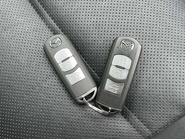 マツダ アテンザ セダン 25S Lパッケージ 佐賀県 2016(平28)年 4.8万km メテオグレーマイカ 純正ナビ/Bluetooth/CD/DVD/フルセグテレビ/ワンオーナー/バックカメラ/衝突軽減システム/クルーズコントロール/前席パワーシート/シートメモリ/パドルシフト/前席シートヒーター/アイドリングストップ/ETC/クリアランスソナー/盗難防止装置/LEDオートライト/オートエアコン/プッシュスタート/スペアキー/保証書/取扱説明書/記録簿R２、H30、２９、２８