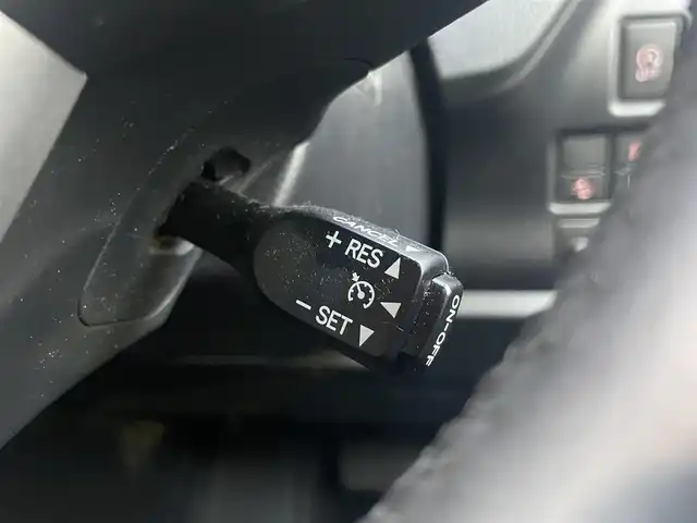 トヨタ ヴォクシー ZS 煌Ⅲ 埼玉県 2021(令3)年 2.8万km ホワイトパールクリスタルシャイン ・ワンオーナー/・純正ディーラーナビ（CD/DVD/BT/フルセグ）/・ハーフレザー/・クルーズコントロール/・コーナーセンサー/・バックカメラ/・ドライブレコーダー/・ETC