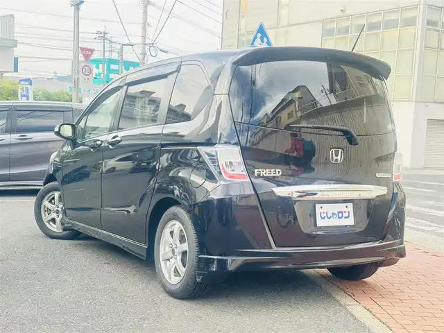 ホンダ フリード ハイブリット ジャストセレクション 福岡県 2012(平24)年 8.9万km プレミアムブラキッシュパール (株)IDOMが運営する【じしゃロン八幡西店】の自社ローン専用車両になります。こちらは現金またはオートローンご利用時の価格です。自社ローンご希望の方は別途その旨お申付け下さい/純正HDDナビ/CD、DVD、MSV、ワンセグTV/ハーフレザーシート/クルーズコントロール/ドライブレコーダー(ZDR016)/バックカメラ/ビルトインETC/ステアリングリモコン/スマートキー/両側パワースライドドア/オートライト/ISOFIX/横滑り防止/ドアバイザー/サマータイヤ4本