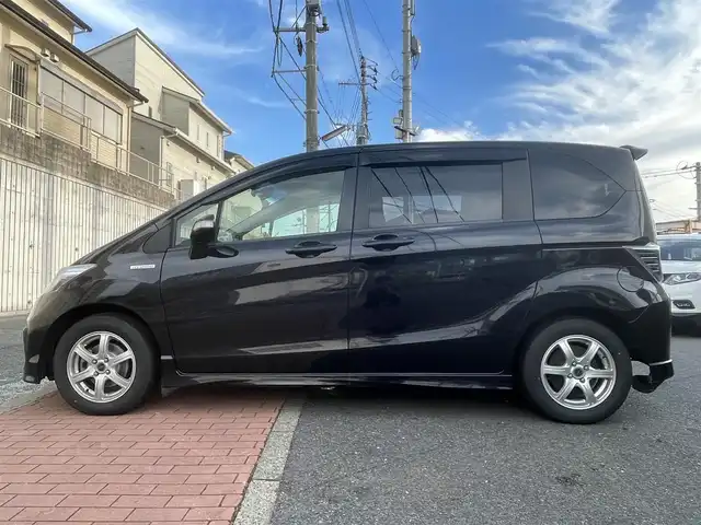 ホンダ フリード ハイブリット ジャストセレクション 福岡県 2012(平24)年 8.9万km プレミアムブラキッシュパール (株)IDOMが運営する【じしゃロン八幡西店】の自社ローン専用車両になります。こちらは現金またはオートローンご利用時の価格です。自社ローンご希望の方は別途その旨お申付け下さい/純正HDDナビ/CD、DVD、MSV、ワンセグTV/ハーフレザーシート/クルーズコントロール/ドライブレコーダー(ZDR016)/バックカメラ/ビルトインETC/ステアリングリモコン/スマートキー/両側パワースライドドア/オートライト/ISOFIX/横滑り防止/ドアバイザー/サマータイヤ4本