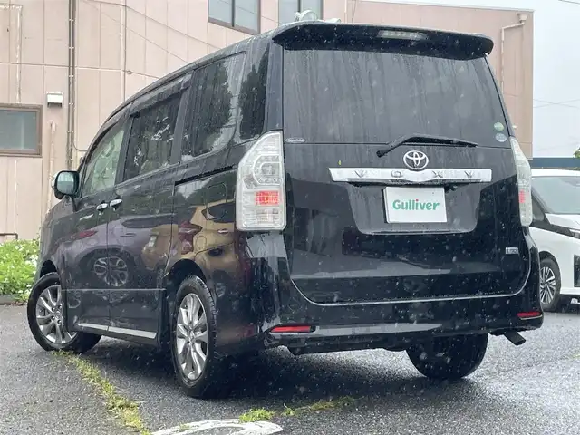トヨタ ヴォクシー ZS 煌Ⅱ 千葉県 2012(平24)年 9万km ブラック ７インチナビＡＶＩＣ－ＺＨ７７　バックカメラ　　Ｂｌｕｅｔｏｏｔｈ　ＴＶ　両側パワースライドドア　スマートキー　プッシュスタート　キセノンライト　オートライト　１６インチＡＷ