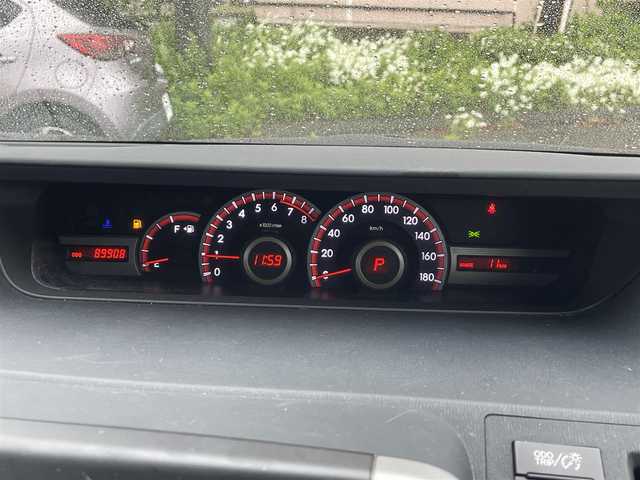 トヨタ ヴォクシー ZS 煌Ⅱ 千葉県 2012(平24)年 9万km ブラック ７インチナビＡＶＩＣ－ＺＨ７７　バックカメラ　　Ｂｌｕｅｔｏｏｔｈ　ＴＶ　両側パワースライドドア　スマートキー　プッシュスタート　キセノンライト　オートライト　１６インチＡＷ