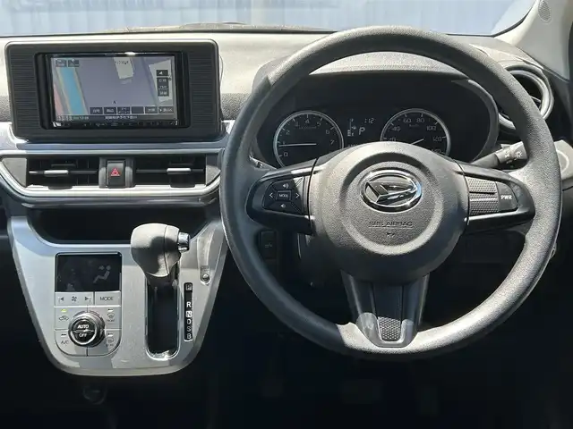 ダイハツ キャスト アクティバ X リミテッド SAⅢ 愛媛県 2018(平30)年 2.7万km ファイアークォーツレッドM 純正ナビ/オートハイビーム/シートヒーター/オートライト/LEDライト/コーナーセンサー/純正15AW/スペアキー/社外フロアマット/レーンキープアシスト/ETC/横滑り防止装置/ABS/パワーステアリング/パワーウインドウ/アイドリングストップ
