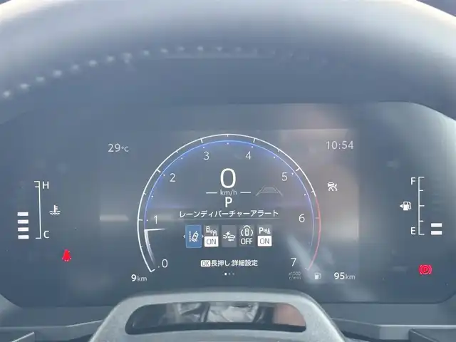 トヨタ ランドクルーザー ２５０ VX 熊本県 2025(令7)年 0.1万km未満 プラチナホワイトパールマイカ ワンオーナー/サンルーフ/4WD/純正ディスプレイオーディオ（ナビ機能付き）/【フルセグTV/Bluetooth/Miracast/HDMI/ラジオ】/パノラミックビューモニター/デジタルインナーミラー/トヨタチームメイト/レーダークルーズコントロール/レーンディパーチャーアラート/ブラインドスポットモニター/プリクラッシュセーフティ/プロアクティブドライビングアシスト/クリアランスソナー/パーキングサポートブレーキ/リヤクロストラフィックアラート/後方車両接近告知/リヤカメラディテクション/安心降車アシスト/周辺車両接近時サポート/ロードサインアシスト/パワーバックドア/黒革シート/運転席パワーシート/前席エアーシート/シートヒーター/ルーフレール/純正18インチAW/ビルトインETC2.0/オートライト/オートハイビーム/LEDヘッドライト/前後フォグランプ/純正フロアマット/保証書