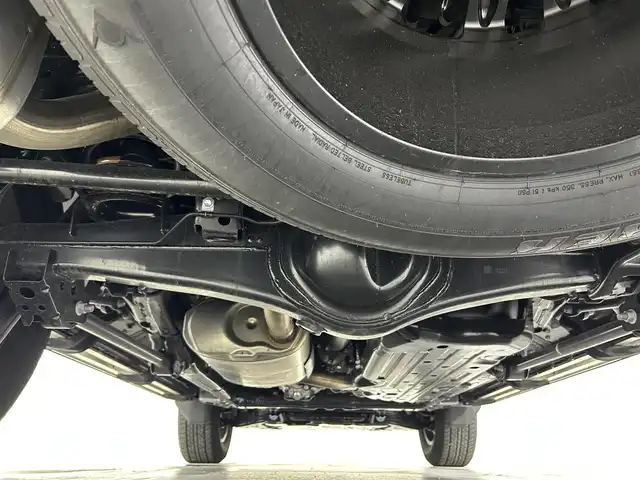 トヨタ ランドクルーザー ２５０ VX 佐賀県 2024(令6)年 0.4万km ブラック トヨタセーフティセンス/レーンディパーチャーアラート/レーントレーシングアシスト/プリクラッシュセーフティ/ブラインドスポットモニター/プロアクティブドライビングアシスト/クリアランスソナー/リヤクロストラフィックアラート/リヤカメラディテクション/後方車両接近告知/安心降車アシスト/周辺車両接近時サポート/ロードサインアシスト/レーダークルーズコントロール/サンルーフ/純正12インチディスプレイオーディオ/フルセグTV/BT/AM・FM/AppleCarPlay・AndroidAuto/USB/HDMI/パノラミックビューモニター/デジタルインナーミラー/ビルトインETC2.0/革巻きステアリング/ステアリングスイッチ/ステアリングヒーター/ブラックレザーシート/前席シートヒーター/エアシート/D席パワーシート/LEDヘッドライト/オートマチックハイビーム/オートライト/フォグランプ/ヘッドライトウォッシャー/電動パーキングブレーキ/オートホールド/スマートキー/プッシュスタート/純正フロアマット/純正18インチアルミホイール/ルーフレール/4WD/トランスファースイッチ