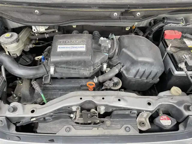 ホンダ Ｎ ＢＯＸ カスタム G Lパッケージ 滋賀県 2015(平27)年 4.9万km ポリッシュドメタルメタリック 両側パワースライドドア/社外7インチナビ【VXM-152VFi】/（AM/FM/CD/DVD/ワンセグ/Bluetooth/USB）/ドライブレコーダー/バックカメラ/ホンダセンシング/・プリクラッシュブレーキアシスト/・ヒルスタート（坂道発進）アシスト/・TCS（トラクションコントロールシステム）/・VDC（ビークルダイナミクスコントロール）/・ABS（アンチロックブレーキシステム）/・バックビューモニター/・盗難防止アラーム	/電動格納ミラー/アイドリングストップ/ステアリングスイッチ/オートライト/キセノンヘッドライト/フロントフォグ/フルオートエアコン/シガーソケット/プッシュスタート/スマートキー/純正フロアマット/純正ドアバイザー