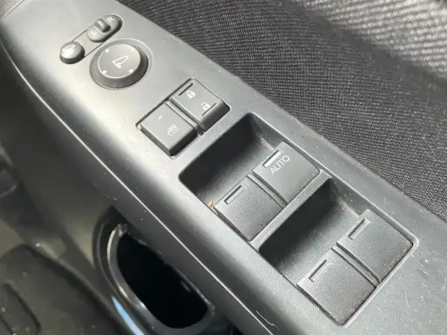 ホンダ Ｎ ＢＯＸ カスタム G Lパッケージ 滋賀県 2015(平27)年 4.9万km ポリッシュドメタルメタリック 両側パワースライドドア/社外7インチナビ【VXM-152VFi】/（AM/FM/CD/DVD/ワンセグ/Bluetooth/USB）/ドライブレコーダー/バックカメラ/ホンダセンシング/・プリクラッシュブレーキアシスト/・ヒルスタート（坂道発進）アシスト/・TCS（トラクションコントロールシステム）/・VDC（ビークルダイナミクスコントロール）/・ABS（アンチロックブレーキシステム）/・バックビューモニター/・盗難防止アラーム	/電動格納ミラー/アイドリングストップ/ステアリングスイッチ/オートライト/キセノンヘッドライト/フロントフォグ/フルオートエアコン/シガーソケット/プッシュスタート/スマートキー/純正フロアマット/純正ドアバイザー