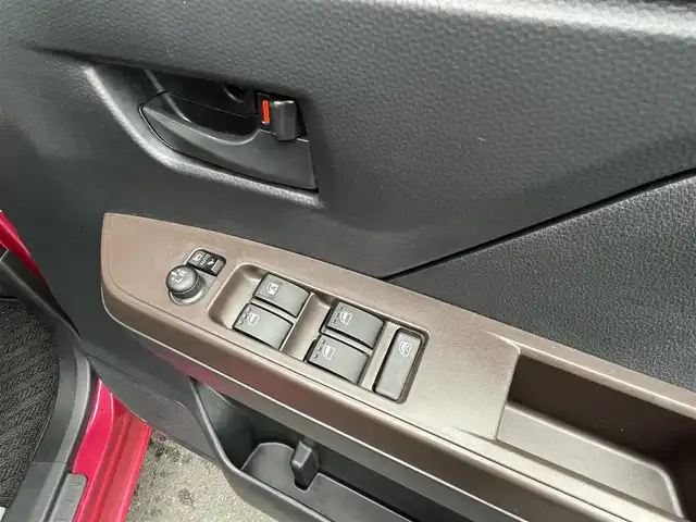 トヨタ タンク X S 千葉県 2017(平29)年 1.7万km マゼンタベリーマイカM 衝突軽減ブレーキ/ドライブレコーダー/アイドリングストップ/左側パワースライドドア/両側イージークローザー/後席ロールシェード/純正ＳＤナビ/Bluetooth/ワンセグＴＶ/CD/SD/バックカメラ/ビルトインＥＴＣ/スマートキー/スペアキー/オートライト/保証書/取扱説明書/記録簿H30/R1/2/3/4/6/6