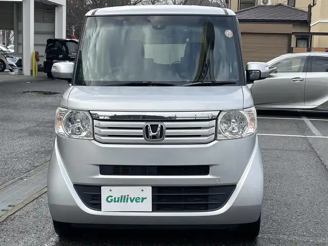 ホンダ Ｎ ＢＯＸ G SSパッケージ 千葉県 2015(平27)年 6.2万km カトラリーシルバーM 純正ナビ【ワンセグ、BT、DVD、CD】/前席シートヒーター/純正14インチアルミホイール/ETC/バックカメラ/両側パワースライドドア/オートライト/ステアリングスイッチ/プッシュスタート/アイドリングストップ/純正フロアマット/取説・ナビ説/スマートキー×２