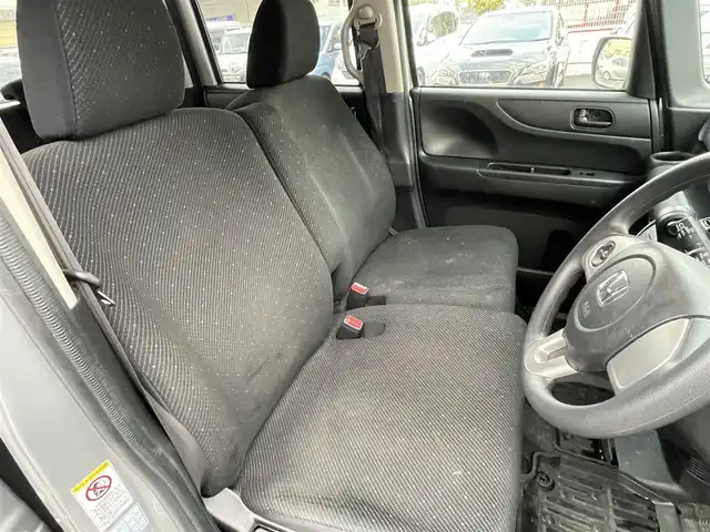 ホンダ Ｎ ＢＯＸ G SSパッケージ 千葉県 2015(平27)年 6.2万km カトラリーシルバーM 純正ナビ【ワンセグ、BT、DVD、CD】/前席シートヒーター/純正14インチアルミホイール/ETC/バックカメラ/両側パワースライドドア/オートライト/ステアリングスイッチ/プッシュスタート/アイドリングストップ/純正フロアマット/取説・ナビ説/スマートキー×２