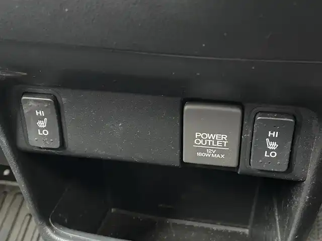 ホンダ Ｎ ＢＯＸ G SSパッケージ 千葉県 2015(平27)年 6.2万km カトラリーシルバーM 純正ナビ【ワンセグ、BT、DVD、CD】/前席シートヒーター/純正14インチアルミホイール/ETC/バックカメラ/両側パワースライドドア/オートライト/ステアリングスイッチ/プッシュスタート/アイドリングストップ/純正フロアマット/取説・ナビ説/スマートキー×２