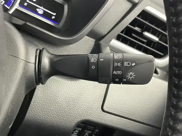トヨタ タンク カスタムG 埼玉県 2019(平31)年 5.1万km ブラックマイカメタリック スマートアシスト３　ＡＬＰＩＮＥ８インチナビ　バックカメラ　ＥＴＣ　ドライブレコーダー　クルーズコントロール　シートヒーター　ＨＤＭＩ　スマートキー　オートハイビーム　ＬＥＤヘッドライト　地デジＴＶ