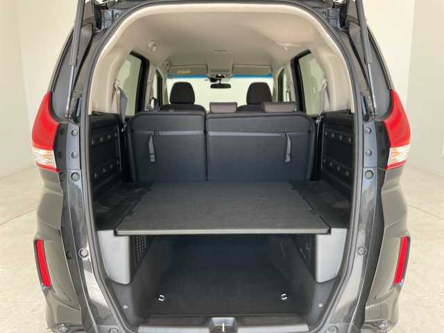 ホンダ フリード＋ G ホンダセンシング 愛知県 2022(令4)年 4万km クリスタルブラックパール ホンダセンシング　/社外ナビ　/両側電動　/レーダークルコン　/バックカメラ　/コーナーセンサー　/ＥＴＣ　/ＬＥＤヘッド　/レーンキープアシスト　/フルセグＴＶ　/ＣＤ　/ＤＶＤ　/Ｂｌｕｅｔｏｏｔｈ　/プッシュスタート/ステアリングスイッチ/スマートキー