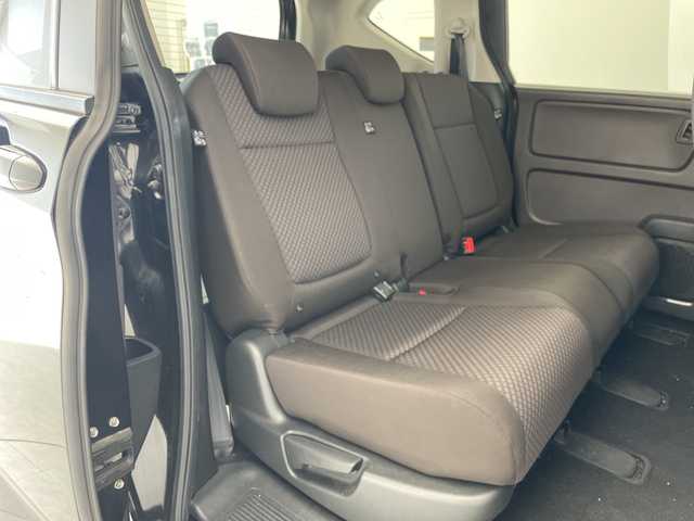 ホンダ フリード＋ G ホンダセンシング 愛知県 2022(令4)年 4万km クリスタルブラックパール ホンダセンシング　/社外ナビ　/両側電動　/レーダークルコン　/バックカメラ　/コーナーセンサー　/ＥＴＣ　/ＬＥＤヘッド　/レーンキープアシスト　/フルセグＴＶ　/ＣＤ　/ＤＶＤ　/Ｂｌｕｅｔｏｏｔｈ　/プッシュスタート/ステアリングスイッチ/スマートキー