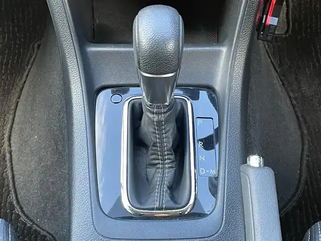 スバル インプレッサ スポーツ 1．6i－S 岐阜県 2015(平27)年 14.5万km クリスタルホワイトP ワンオーナー/4WD/SDナビ/【Bluetooth．CD.DVD.AM/FM．USB】/ハーフレザーシート/純正フロアマット/バックカメラ/ETC/横滑り防止装置/ウィンカーミラー/ドアバイザー/キセノンヘッドライト/フォグライト/スマートキー/積み込みサマータイヤ/保証書/取扱説明書/スペアキー