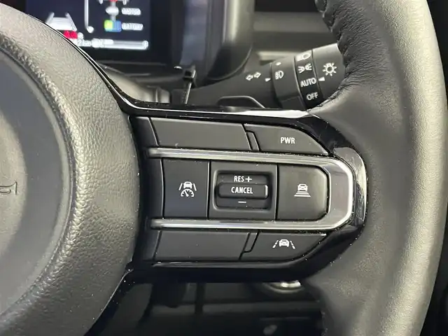 スズキ スペーシア カスタム HYBRID XS ターボ 埼玉県 2024(令6)年 0.9万km ピュアホワイトP 純正９インチディスプレイオーディ　全方位モニター　ＨＵＤ　ビルトインＥＴＣ　セーフティサポート　アダプティブクルーズコントロール　シートヒーター　ＨＤＭＩ　オートハイビーム　ＬＥＤヘッドライト　地デジ