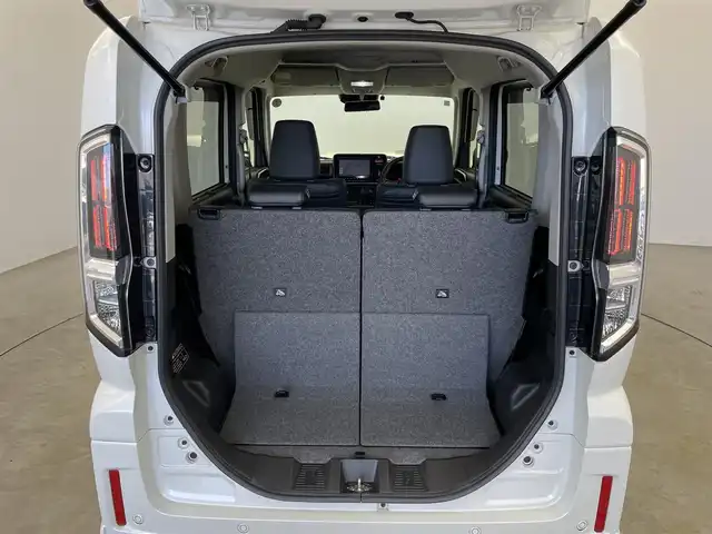 スズキ スペーシア カスタム HYBRID XS ターボ 埼玉県 2024(令6)年 0.9万km ピュアホワイトP 純正９インチディスプレイオーディ　全方位モニター　ＨＵＤ　ビルトインＥＴＣ　セーフティサポート　アダプティブクルーズコントロール　シートヒーター　ＨＤＭＩ　オートハイビーム　ＬＥＤヘッドライト　地デジ