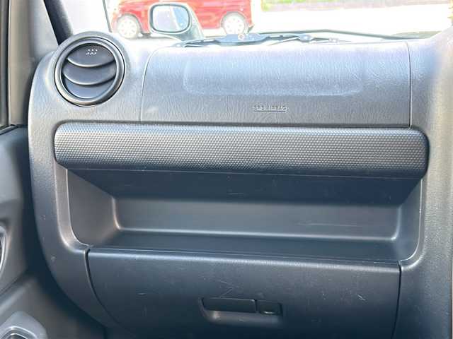 スズキ ジムニー ランドベンチャー 沖縄県 2016(平28)年 5.3万km クールカーキPM 社外ナビ/（ＡＭ／ＦＭ／ＣＤ／ＤＶＤ／ＢＴ）　/フルセグＴＶ　/純正１６インチアルミホイール　/リモコンキー　/ＬＥＤヘッドライト　/ＥＴＣ　/ハーフレザーシート　/シートヒーター　/純正フロアマット　/横滑り防止装置