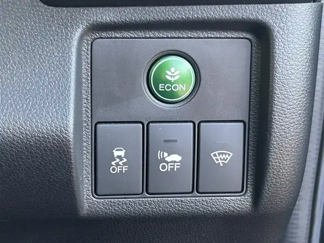 ホンダ ヴェゼル ハイブリッド Z 岡山県 2015(平27)年 4.6万km クリスタルブラックパール 登録時走行距離45112km/純正SDナビ(CD&DVD&USB&BT)/バックカメラ/ETC/フルセグTV/プッシュスタート/スマートキー/クルーズコントロール/衝突軽減システム/保証書/取扱説明書