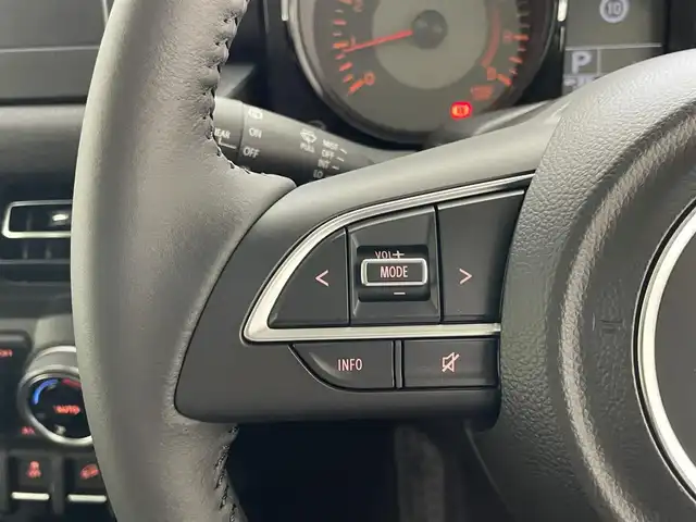 スズキ ジムニー XC 愛知県 2025(令7)年 0.1万km未満 ミディアムグレー 届出済未使用車　シートヒーター　クルーズコントロール　スズキセーフティサポート　衝突軽減装置　ＬＥＤヘッドライト　オートライト　フォグランプ　車線逸脱警報　背面タイヤ　リヤパーキングセンサー　禁煙車
