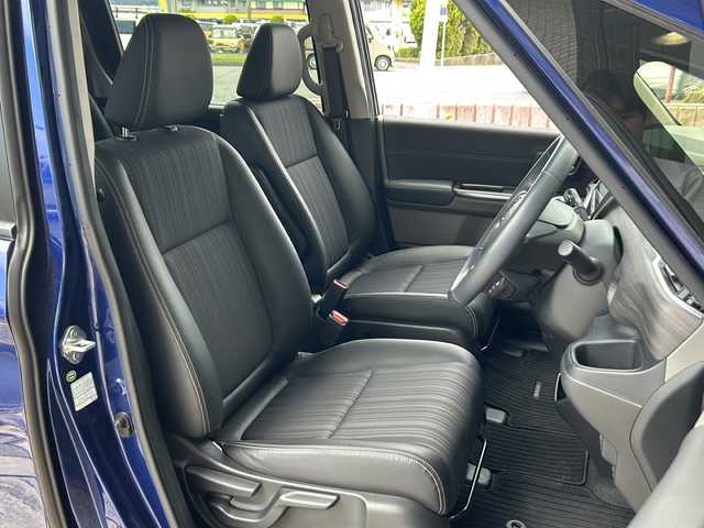 ホンダ フリード G ホンダセンシング 静岡県 2018(平30)年 1.8万km コバルトブルーパール 純正9インチナビ/・CD/DVD/・FM/AM/・フルセグTV/・Music Rack/・SD/・Bluetooth/ホンダセンシング/●衝突軽減ブレーキ〈CMBS〉/●誤発進抑制機能/●ACC〈アダプティブ・クルーズ・コントロール〉/●LKAS〈車線維持支援システム〉/●歩行者事故低減ステアリング/●路外逸脱抑制機能/●先行車発進お知らせ機能/●標識認識機能/主要装備/・両側パワースライドドア　/・レーダークルコン/・ＥＴＣ/・ＬＥＤヘッドライト/・ハーフレザーシート/・レーンキープ/・横滑り防止装置/・純正１５インチアルミ/・本革巻ステアリング/・アイドリングストップ