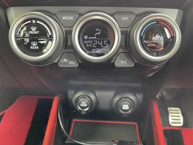 スズキ スイフト スポーツ セーフティPKG 東京都 2019(令1)年 2.8万km チャンピオンイエロー SWKリアウイング/ロッソモデロマフラー/ワンオーナー/社外メモリーナビ/　フルセグTV/DVD/CD/Bluetooth/バックカメラ/デュアルセンサーブレーキサポート/車線逸脱警報/アダプティブクルーズコントロール/ミラー型ドライブレコーダー/LEDヘッドライト/フォグランプ/オートライト/ビルトインETC/シートヒーター/ステアリングスイッチ/プッシュスタート/スマートキー/電動格納ミラー/ウインカーミラー/横すべり防止/フロアマット/ドアバイザー/保証書/取扱説明書