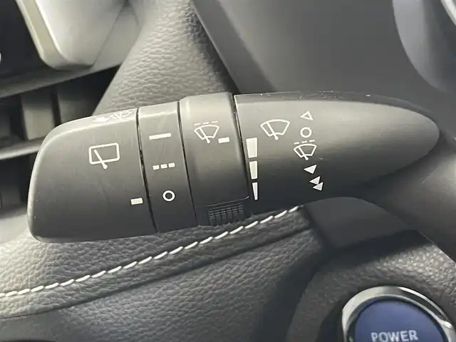 トヨタ ＲＡＶ４ ハイブリットX 茨城県 2021(令3)年 2.2万km アティチュードブラックマイカ 純正DA/ナビキット/バックカメラ/フルセグ/衝突被害軽減ブレーキ/車線逸脱抑制装置/レーダークルーズコントロール/オートマチックハイビーム/クリアランスソナー/BSM/ETC/ドラレコ/純正17インチAW/LEDヘッドライト/スマートキー