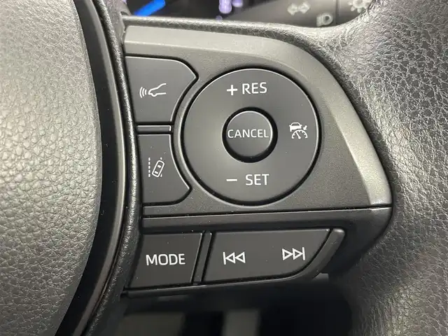 トヨタ ＲＡＶ４ ハイブリットX 茨城県 2021(令3)年 2.2万km アティチュードブラックマイカ 純正DA/ナビキット/バックカメラ/フルセグ/衝突被害軽減ブレーキ/車線逸脱抑制装置/レーダークルーズコントロール/オートマチックハイビーム/クリアランスソナー/BSM/ETC/ドラレコ/純正17インチAW/LEDヘッドライト/スマートキー
