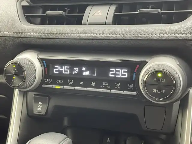 トヨタ ＲＡＶ４ ハイブリットX 茨城県 2021(令3)年 2.2万km アティチュードブラックマイカ 純正DA/ナビキット/バックカメラ/フルセグ/衝突被害軽減ブレーキ/車線逸脱抑制装置/レーダークルーズコントロール/オートマチックハイビーム/クリアランスソナー/BSM/ETC/ドラレコ/純正17インチAW/LEDヘッドライト/スマートキー