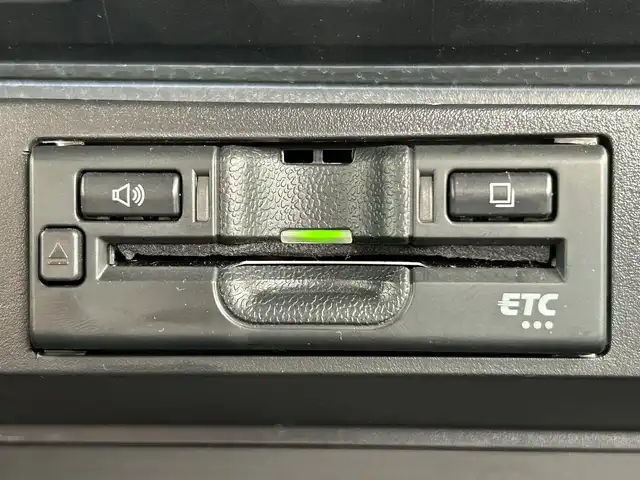 スズキ ソリオ バンディット HV MV 宮城県 2021(令3)年 4.5万km プレミアムシルバーメタリック パワースライドドア（運転席側）/全方位モニター用カメラパッケージ/・フロント/サイド/バックカメラ/・ステアリングスイッチ/・USBソケット/＝＝＝/セーフティサポート/・デュアルカメラブレーキサポート/・後退時ブレーキサポート/・誤発進抑制機能/・後方誤発進抑制機能/・車線逸脱警報機能/・ふらつき警報機能/・先行車発進お知らせ機能/・ハイビームアシスト/・アダプティブクルーズコントロール/リアパーキングセンサー/純正8インチナビ（CN-RZ865）/・CD/DVD/・Bluetooth/・フルセグTV/ビルトインETC/両側パワースライドドア/運転席シートヒーター/革巻きステアリング/パドルシフト/LEDヘッドランプ/フォグランプ/オートライト/スマートキー＆プッシュスタート/電動格納ミラー/純正15インチアルミホイール/純正フロアマット/純正ドアバイザー/W/サイド/カーテンエアバッグ