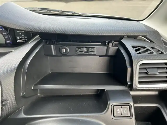 スズキ ソリオ バンディット HV MV 宮城県 2021(令3)年 4.5万km プレミアムシルバーメタリック パワースライドドア（運転席側）/全方位モニター用カメラパッケージ/・フロント/サイド/バックカメラ/・ステアリングスイッチ/・USBソケット/＝＝＝/セーフティサポート/・デュアルカメラブレーキサポート/・後退時ブレーキサポート/・誤発進抑制機能/・後方誤発進抑制機能/・車線逸脱警報機能/・ふらつき警報機能/・先行車発進お知らせ機能/・ハイビームアシスト/・アダプティブクルーズコントロール/リアパーキングセンサー/純正8インチナビ（CN-RZ865）/・CD/DVD/・Bluetooth/・フルセグTV/ビルトインETC/両側パワースライドドア/運転席シートヒーター/革巻きステアリング/パドルシフト/LEDヘッドランプ/フォグランプ/オートライト/スマートキー＆プッシュスタート/電動格納ミラー/純正15インチアルミホイール/純正フロアマット/純正ドアバイザー/W/サイド/カーテンエアバッグ