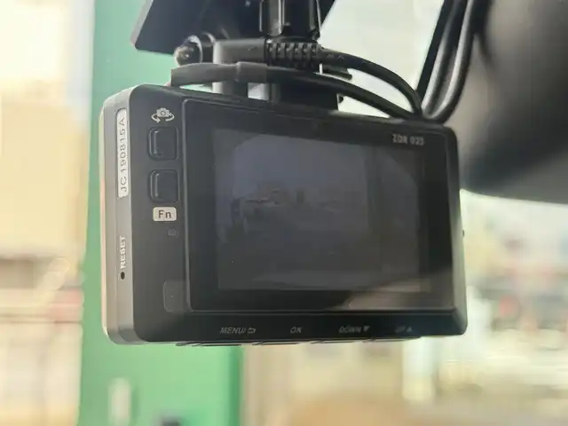 トヨタ ルーミー カスタムG－T 愛知県 2020(令2)年 4.4万km パールホワイトⅢ /禁煙//純正メモリナビ//バックカメラ//AM/FM/CD/DVD/SD/BT/フルセグTV//テレビキャンセラー//両側パワースライドドア//ETC//スマートアシスト//衝突警報機能//衝突回避支援ブレーキ//先行車発進お知らせ//標識認識機能//車線逸脱警報//ACC//VSC//コーナーセンサー//誤発進抑制機能//電格オートリトラクタブルミラー//LEDウィンカー付き//前後ドライブレコーダー//本革巻きステアリング//LEDオートライト//12V・USB電源//ロールサンシェード//ステアリングスイッチ//プッシュスタート//サイドビューランプ//純正フロアマット//純正ドアバイザー//保証書//取扱説明書//ナビ取扱説明書//スペアキー
