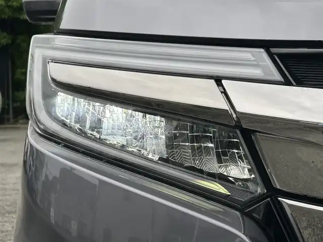 ホンダ ステップワゴン スパーダ クルスピセンシング 埼玉県 2019(令1)年 5万km モダンスティールM 4WD/ホンダセンシング/両側パワースライドドア/純正9インチナビ/【CD DVD SD USB BT】/フルセグTV/バックカメラ/全方位モニター/レーダークルーズコントロール/パドルシフト/ドライブレコーダー/ハーフレザーシート/シートヒーター/横滑り防止装置/純正LEDライト/純正スポーツペダル/純正AW