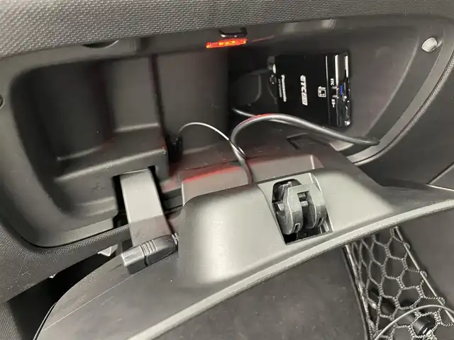 スマート ＭＣＣ スマート フォーフォー BRABUSスポーツ 富山県 2018(平30)年 3.7万km 黒 社外ナビ（AM/FM/BT)/フルセグTV/バックカメラ/クルーズコントロール/衝突軽減ブレーキ/レーンキープアシスト/横滑り防止装置/オートライト/レザーシート/社外AW/純正AW付きサマータイヤ積込（3mm）/ETC/パドルシフト/リモコンキー