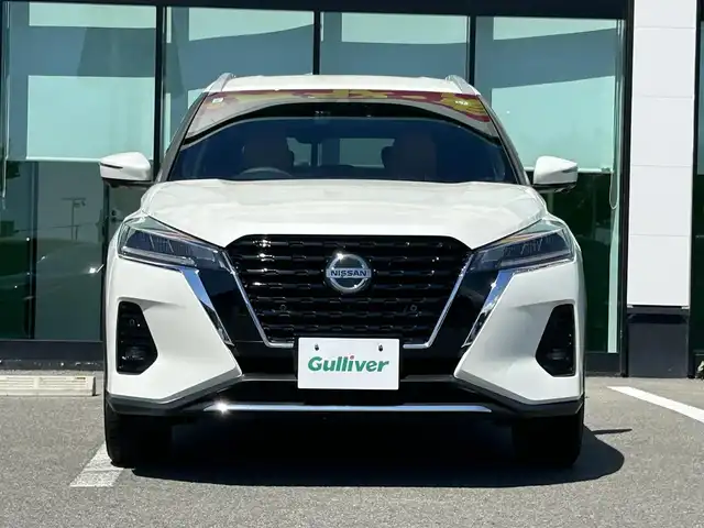 日産 キックス X ツートーンインテリアED 和歌山県 2021(令3)年 1.5万km ブリリアントホワイトパール 革巻きステアリング/プロパイ/シートヒーター