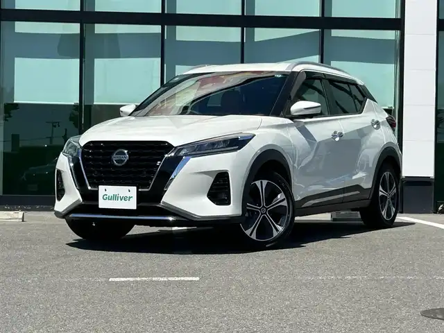 日産 キックス X ツートーンインテリアED 和歌山県 2021(令3)年 1.5万km ブリリアントホワイトパール 革巻きステアリング/プロパイ/シートヒーター