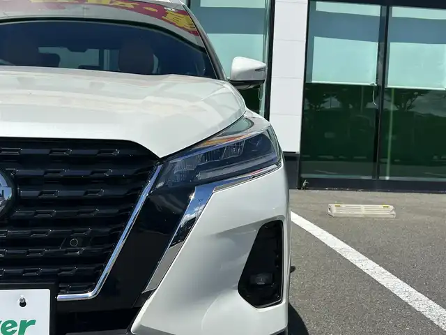 日産 キックス X ツートーンインテリアED 和歌山県 2021(令3)年 1.5万km ブリリアントホワイトパール 革巻きステアリング/プロパイ/シートヒーター