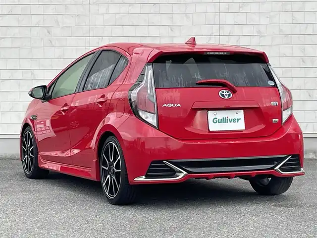 トヨタ アクア G G’s 山口県 2015(平27)年 5.1万km スーパーレッドⅤ 純正SDナビ/FM/AM/フルセグTV/CD/DVD/Bluetooth/バックカメラ/プッシュスタートボタン/クルーズコントロール/シートヒーター/スマートキー×2/ステアリングスイッチ/電動格納ミラー/プッシュスタートボタン/革巻きステアリング/ETC/オートライト/Gs’アルミホイール/Gsフロアマット