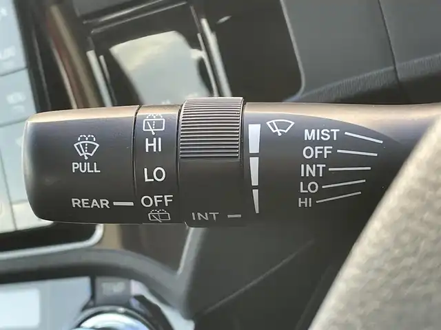 トヨタ アクア G G’s 山口県 2015(平27)年 5.1万km スーパーレッドⅤ 純正SDナビ/FM/AM/フルセグTV/CD/DVD/Bluetooth/バックカメラ/プッシュスタートボタン/クルーズコントロール/シートヒーター/スマートキー×2/ステアリングスイッチ/電動格納ミラー/プッシュスタートボタン/革巻きステアリング/ETC/オートライト/Gs’アルミホイール/Gsフロアマット