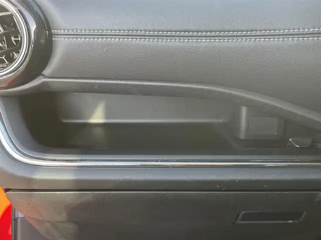 トヨタ アクア G G’s 山口県 2015(平27)年 5.1万km スーパーレッドⅤ 純正SDナビ/FM/AM/フルセグTV/CD/DVD/Bluetooth/バックカメラ/プッシュスタートボタン/クルーズコントロール/シートヒーター/スマートキー×2/ステアリングスイッチ/電動格納ミラー/プッシュスタートボタン/革巻きステアリング/ETC/オートライト/Gs’アルミホイール/Gsフロアマット