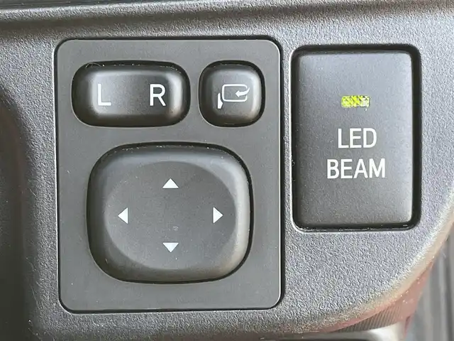 トヨタ アクア G G’s 山口県 2015(平27)年 5.1万km スーパーレッドⅤ 純正SDナビ/FM/AM/フルセグTV/CD/DVD/Bluetooth/バックカメラ/プッシュスタートボタン/クルーズコントロール/シートヒーター/スマートキー×2/ステアリングスイッチ/電動格納ミラー/プッシュスタートボタン/革巻きステアリング/ETC/オートライト/Gs’アルミホイール/Gsフロアマット