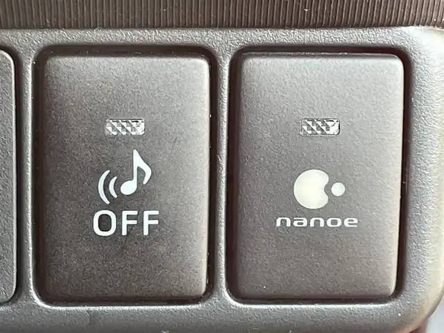 トヨタ アクア G G’s 山口県 2015(平27)年 5.1万km スーパーレッドⅤ 純正SDナビ/FM/AM/フルセグTV/CD/DVD/Bluetooth/バックカメラ/プッシュスタートボタン/クルーズコントロール/シートヒーター/スマートキー×2/ステアリングスイッチ/電動格納ミラー/プッシュスタートボタン/革巻きステアリング/ETC/オートライト/Gs’アルミホイール/Gsフロアマット