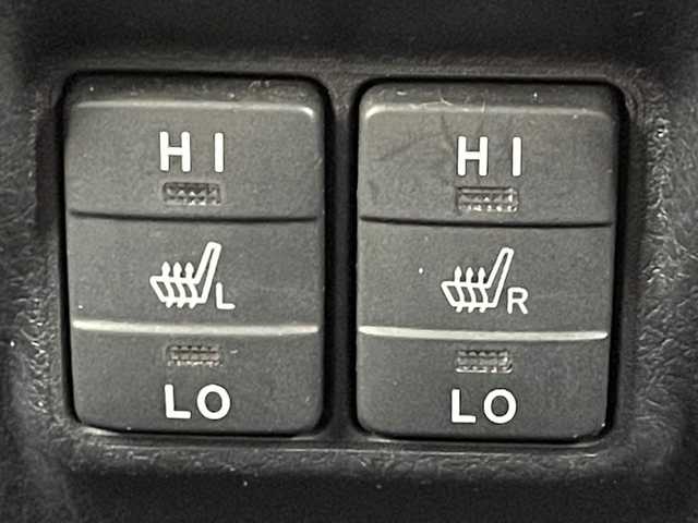 トヨタ ヴォクシー ハイブリッド ZS 煌Ⅱ 大阪府 2020(令2)年 3.3万km イナズマスパーキングブラックガラスフレーク トヨタセーフティーセンス/　・プリクラッシュセーフティ/　・レーントレーシングアシスト/　・レーンディパーチャーアラート/　・ロードサインアシスト/　・オートマチックハイビーム/純正ナビ/　（Bluetooth/CD/DVD）/フルセグTV/バックカメラ/両側パワースライドドア/クルーズコントロール/LEDヘッドライト/フォグランプ/純正16インチアルミホイール/純正フロアマット/スマートキー/ETC