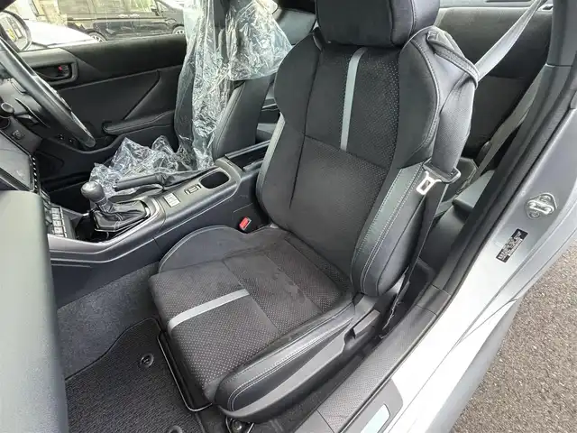 トヨタ ＧＲ８６ RZ 宮城県 2022(令4)年 4.1万km アイスシルバーメタリック 登録時走行距離40383km/１オーナー/純正ナビ/フルセグTV/CD/DVD/Bluetooth/プッシュスタート/スマートキー/追従クルーズコントロール/バックカメラ/ドライブレコーダー/シートヒーター/衝突軽減ブレーキ/コーナーセンサー/LEDヘッドライト/電動格納ミラー/ドアバイザー